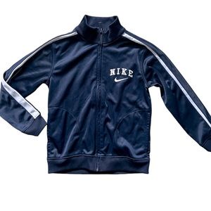 Nike track jacket Size: 5 (boys)